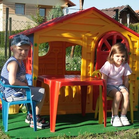 Cedrus Apartmanhaz - Cedrus Koez 7 Zalakaros Exterior foto